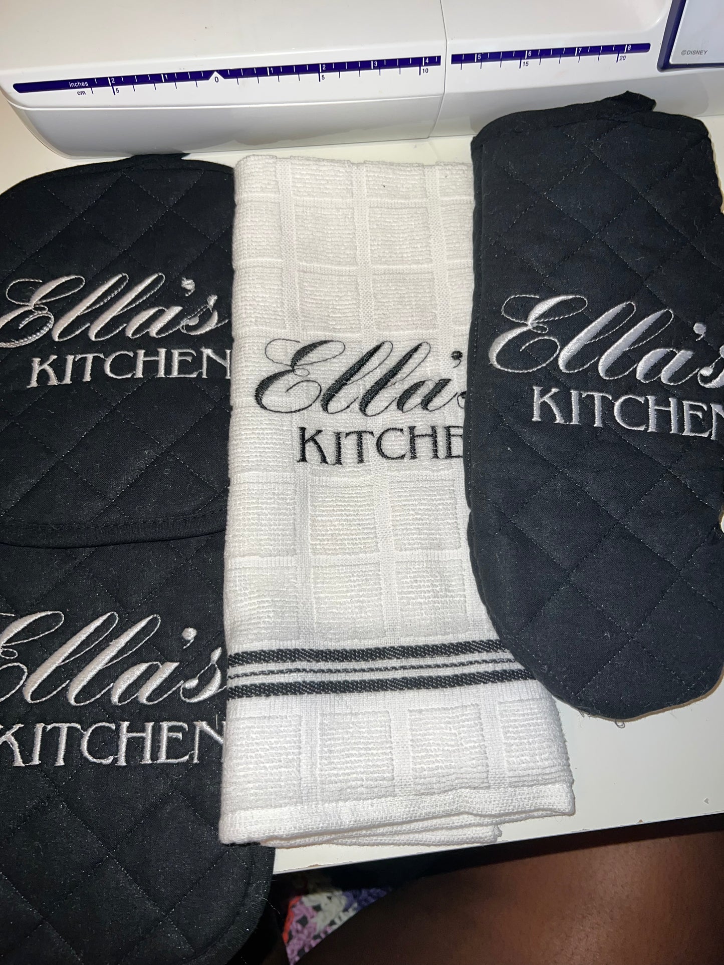 Kitchen potholder set