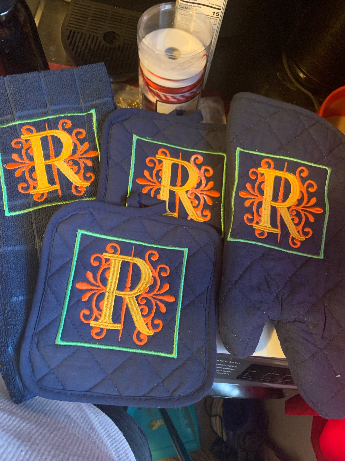 Kitchen potholder set